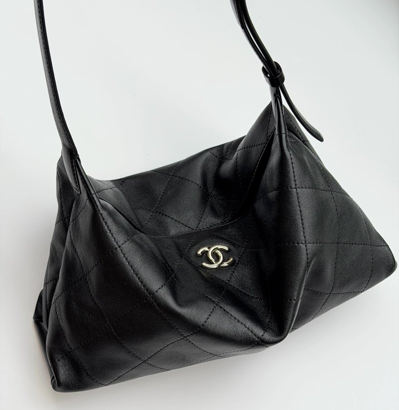 Chanel shoulder bag