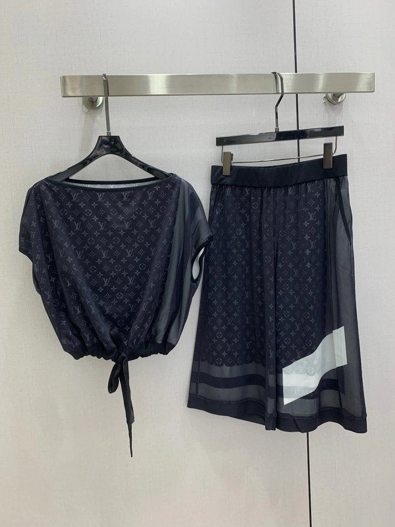 Louis Vuitton pants
