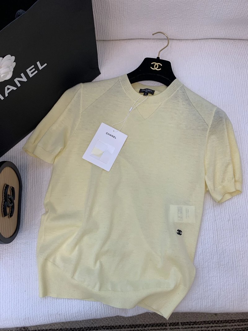 Chanel sweater
