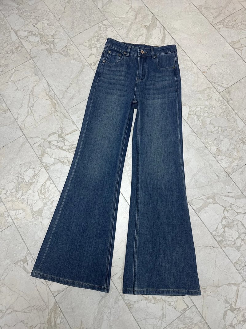 Chanel jeans