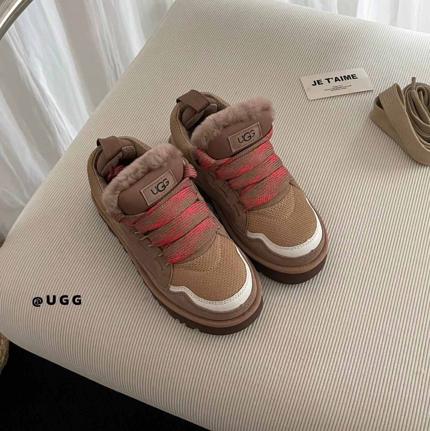Light oak brown