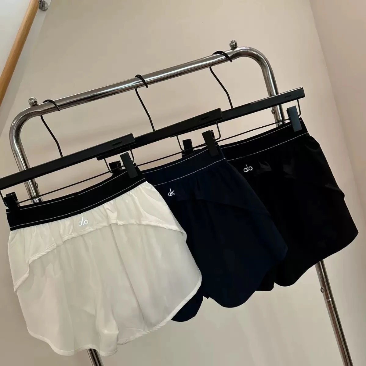 Shorts in black