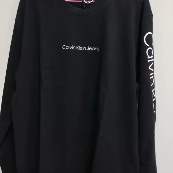 Calvin Klein Jeans Logo Print Black Long-Sleeve T-Shirt - 1