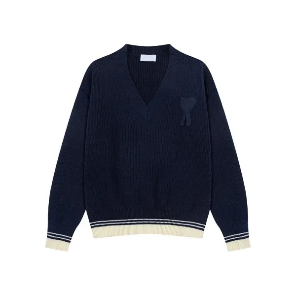 Play Comme des Garçons Heart Patch V-Neck Sweater Navy - 1