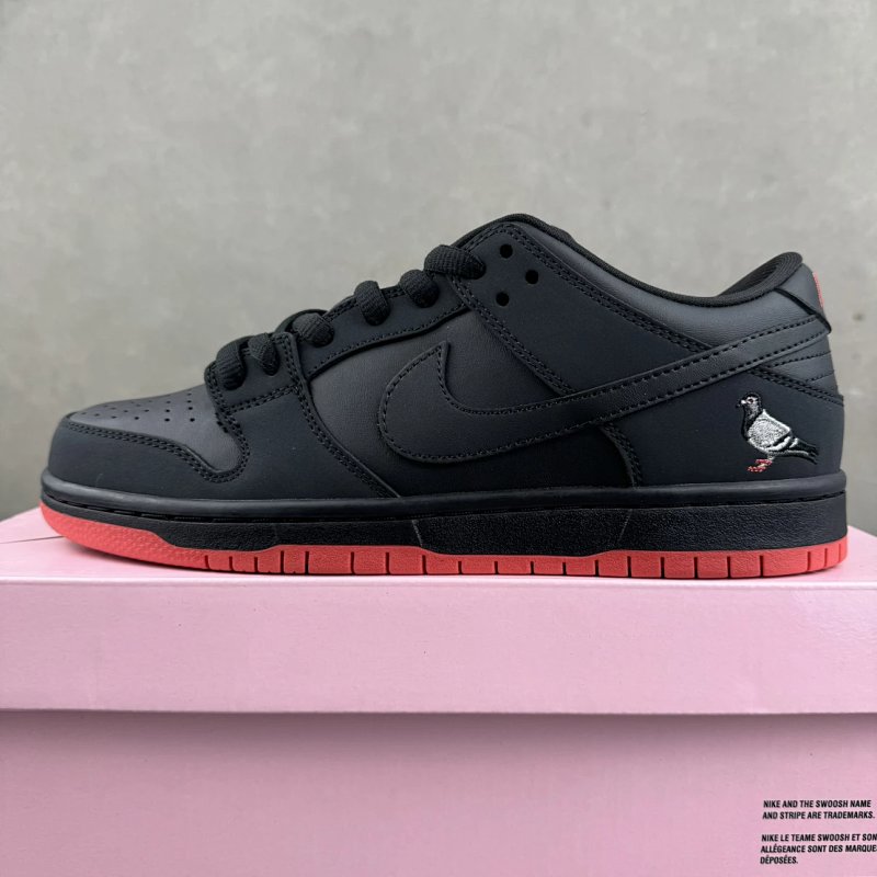 Dun Low Black Pigeon
