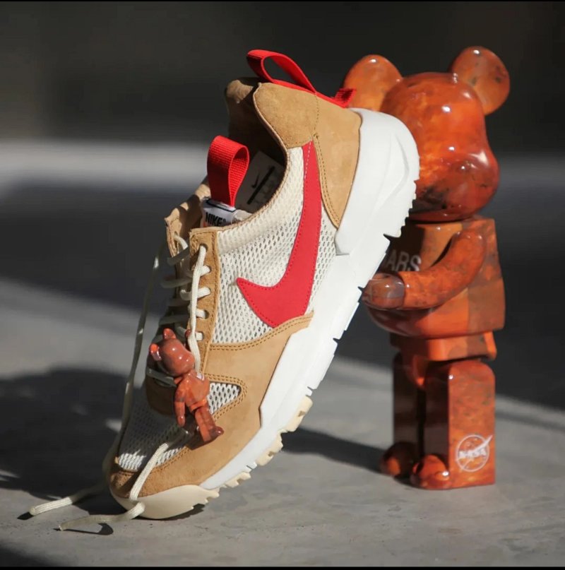 2.0 Tom Sachs X Mars Yard 2.0