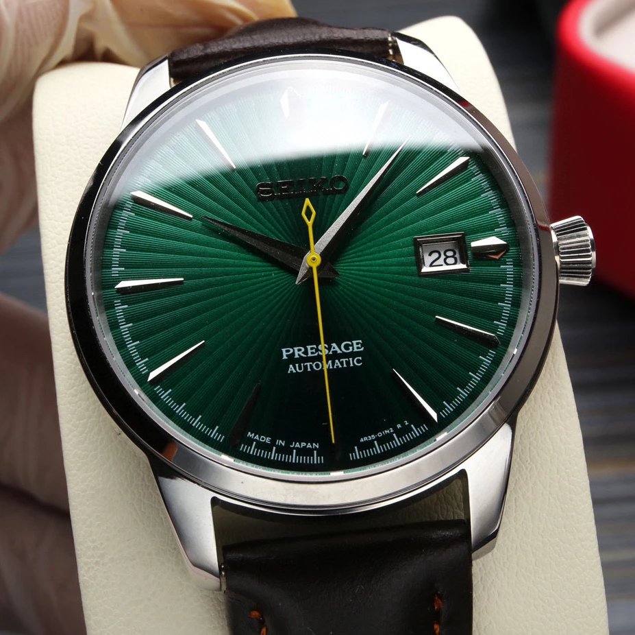 White shell green