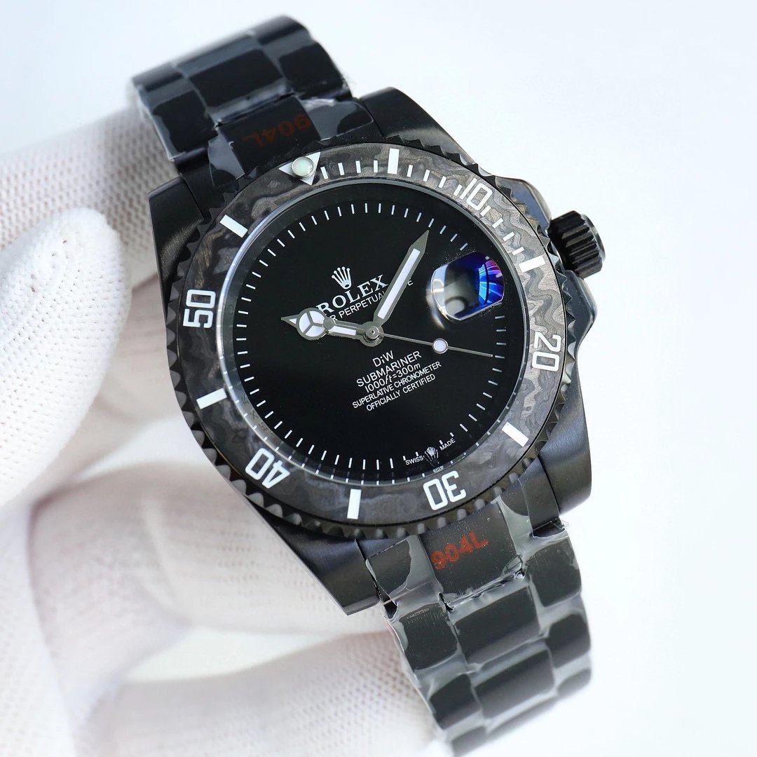 New Release ROLEX 🎮X43 DIW Submariner PARAKEET Custom Edition Submariner, Perfectly Presented! 1: Custom-Made Carbon Fiber Bezel, Gradient Green Dial, DIW Gives the Submariner a Unique Style, Showcasing a Brand-New