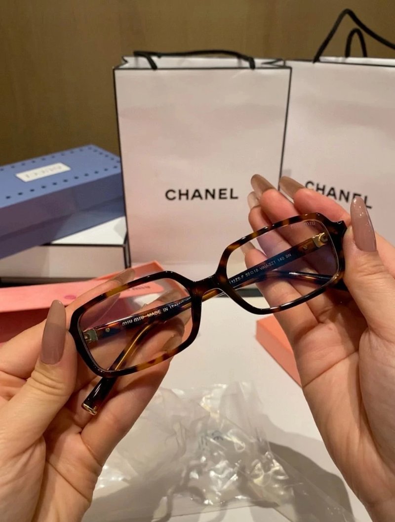 Glasses from Celebrity