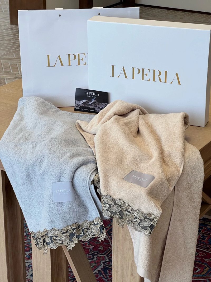 LA Perla Maison