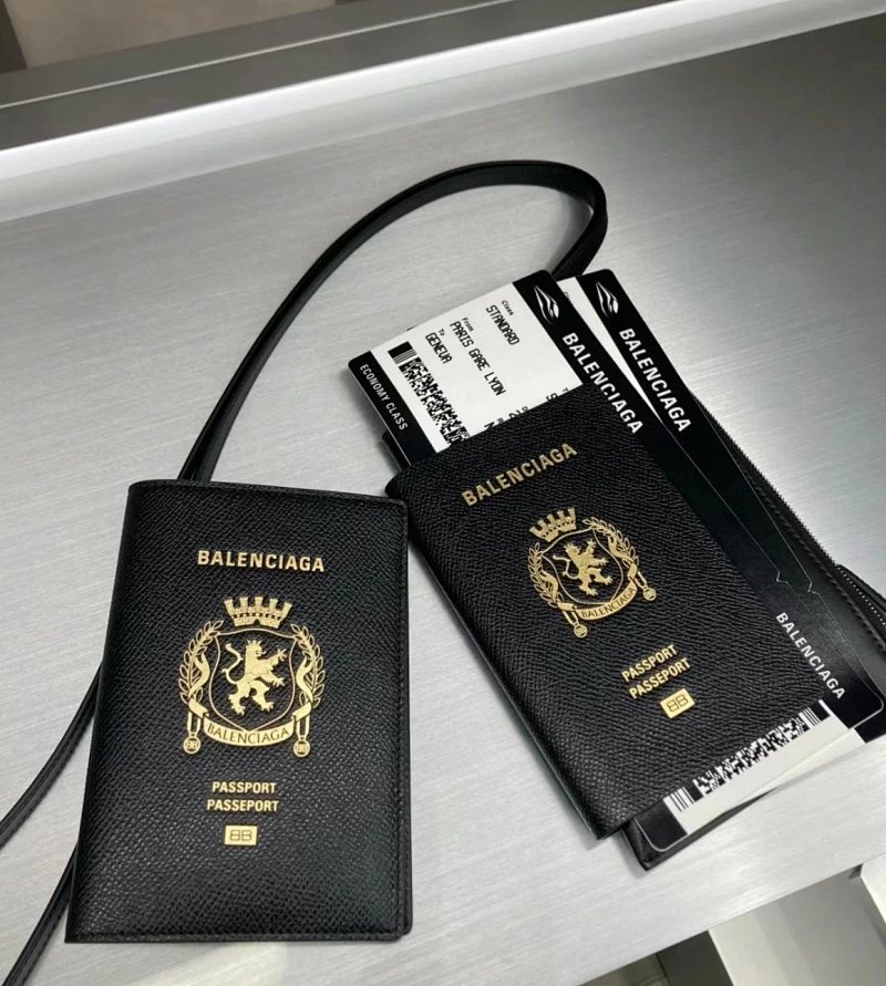 Balenciaga Ba1en Passport