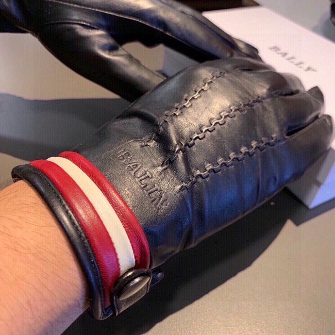 Gloves from Celebrity