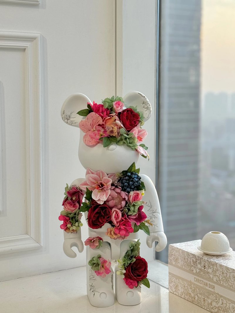 LA Flora Bear