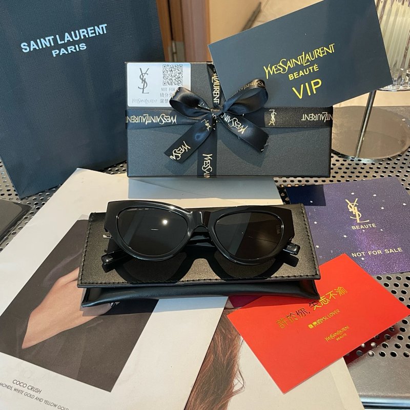 Saint Laurent bag