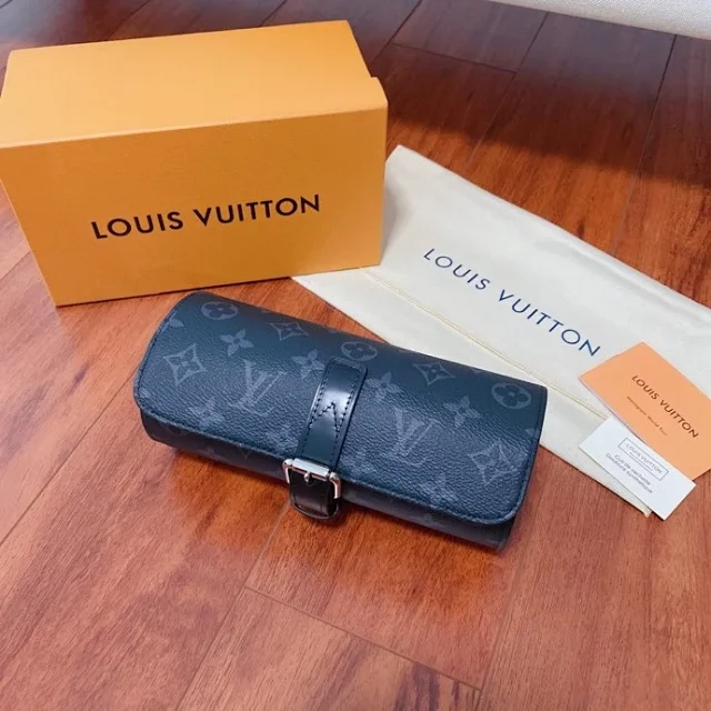 Louis Vuitton Watches Roll-up watch storage case with buckle closure product detail image 7
