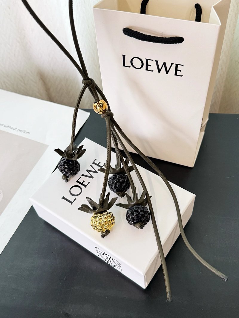 Loewe Anagram Pebble
