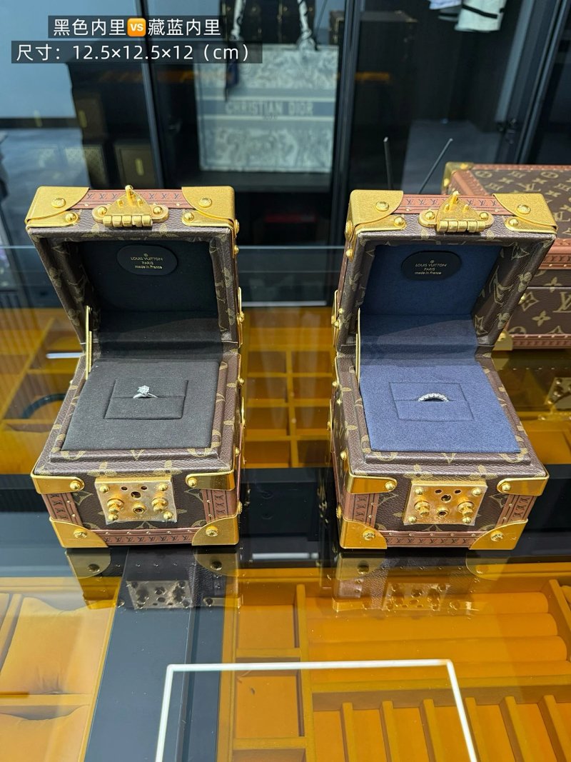 Louis Vuitton ring