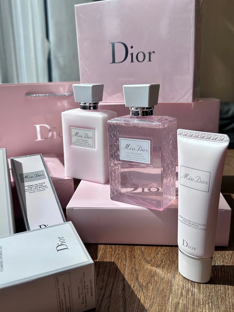 Dior 200ml+ 200ml+ 50ml