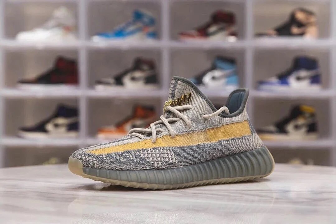 Yeezy 350 V2 Israfil