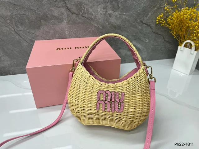 Miu Handbags Woven Rattan Logo Handbag product detail image 8