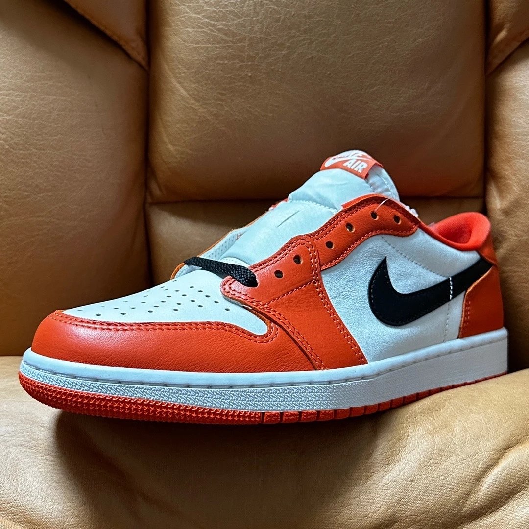 Jordan 1's · 3