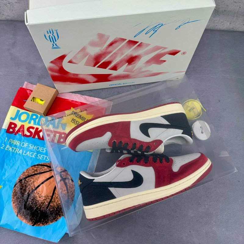DT Trophy Room X J1 Low OG J1