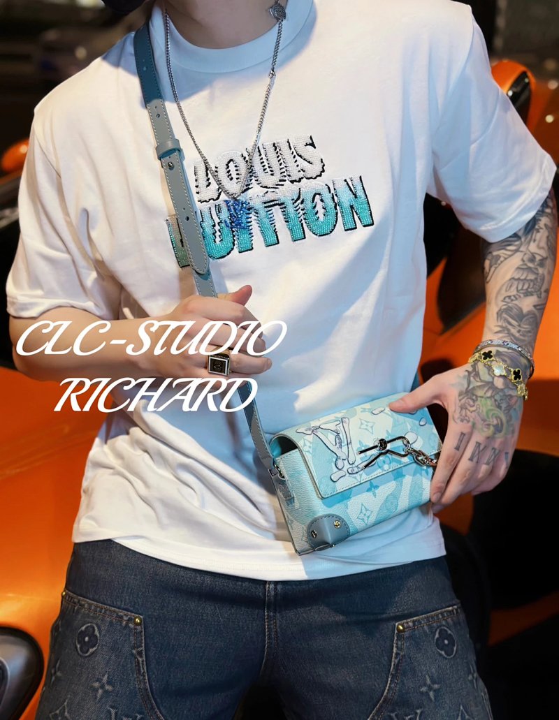 V Pharrell Perles T