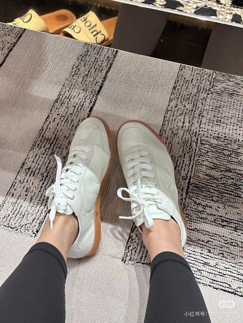 Sneakers from Kk