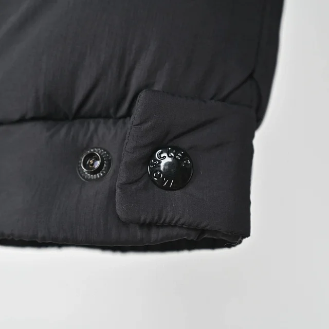 Moncler Down Jackets Madeira hooded puffer jacket product detail image 10