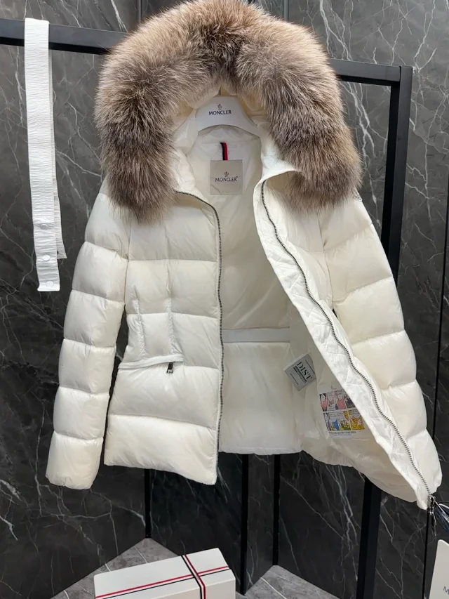Moncler Down Jackets Belted fur-trim hood puffer jacket product detail image 11