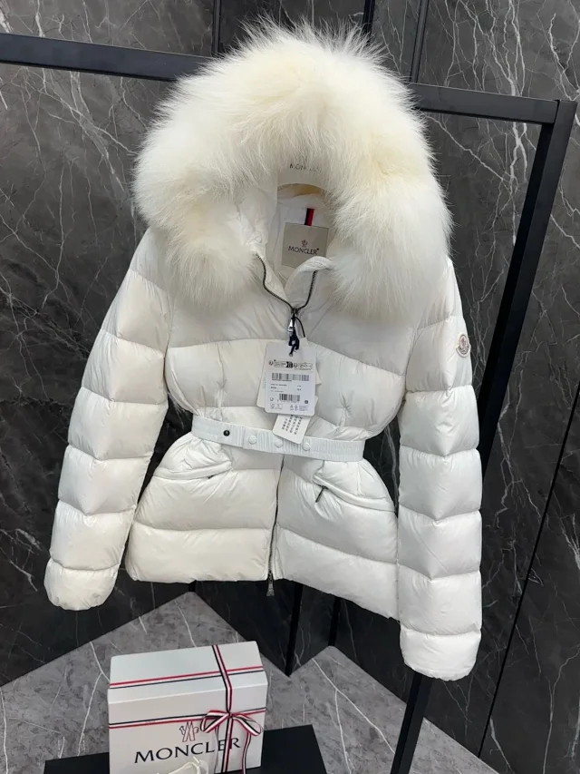 Moncler Down Jackets Belted fur-trim hood puffer jacket product detail image 19
