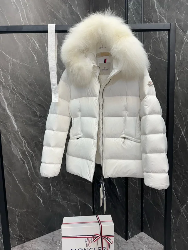 Moncler Down Jackets Belted fur-trim hood puffer jacket product detail image 23