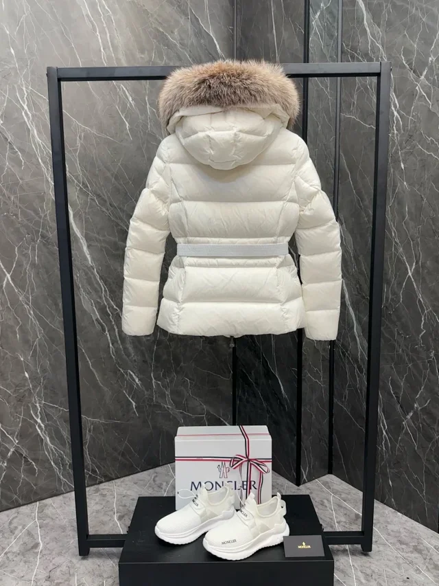 Moncler Down Jackets Belted fur-trim hood puffer jacket product detail image 15
