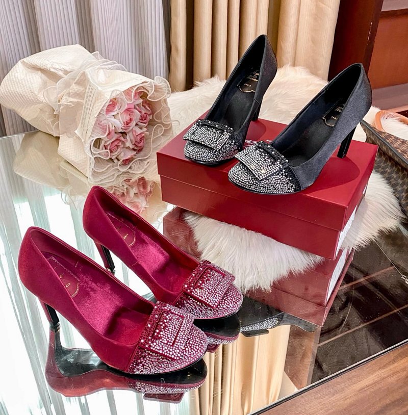Shoes from Xiepu
