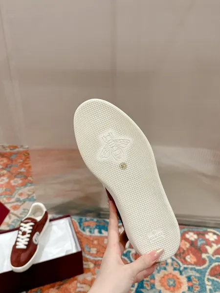 Gucci Rhyton Green Suede and Mesh Sneakers - 35