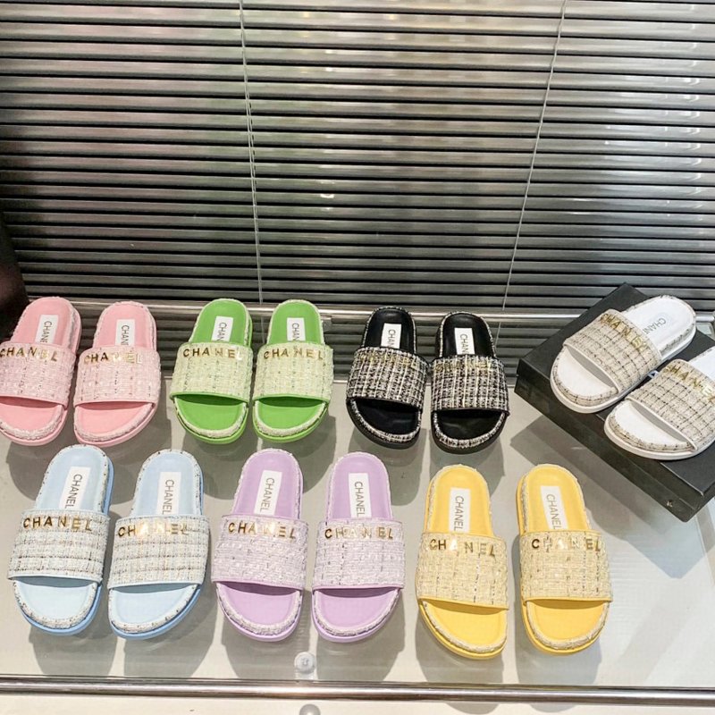 Chanel slides