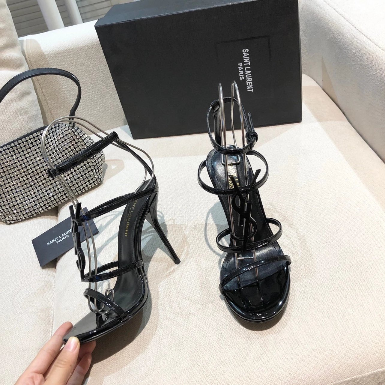 Saint Laurent Cassandra