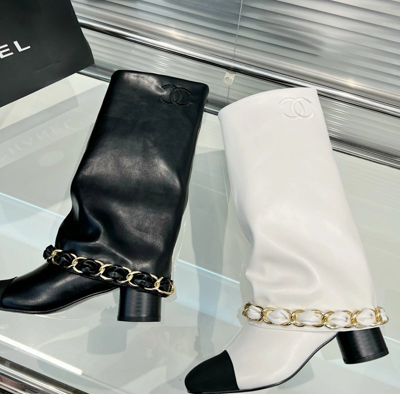 Chanel pants