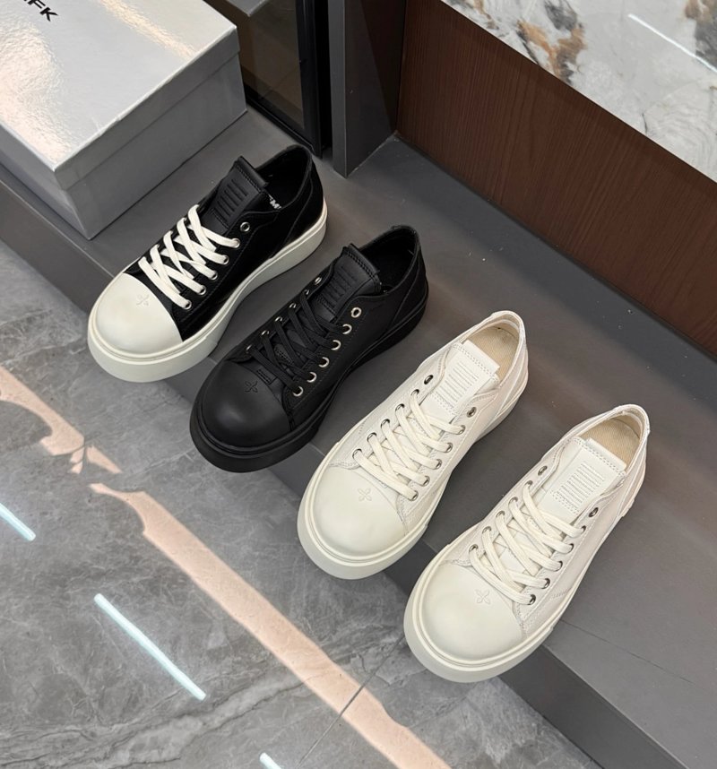 Shoes from Xiepu