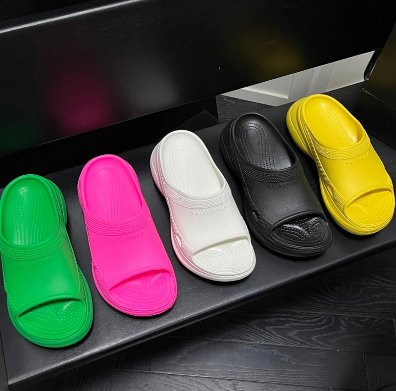 Balenciaga Crocs 23