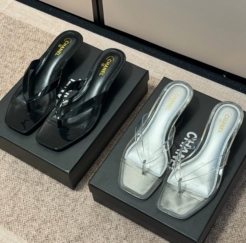 Chanel slides