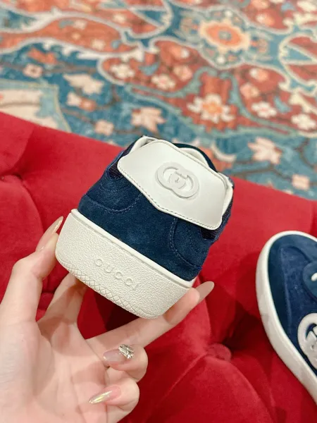 Gucci Rhyton Green Suede and Mesh Sneakers - 32