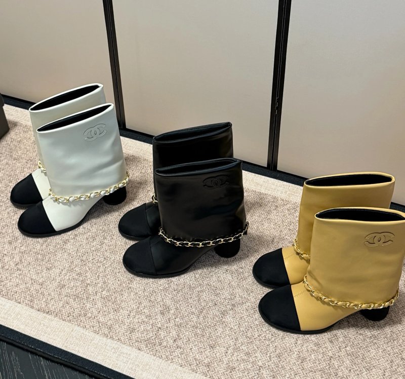 Chanel pants