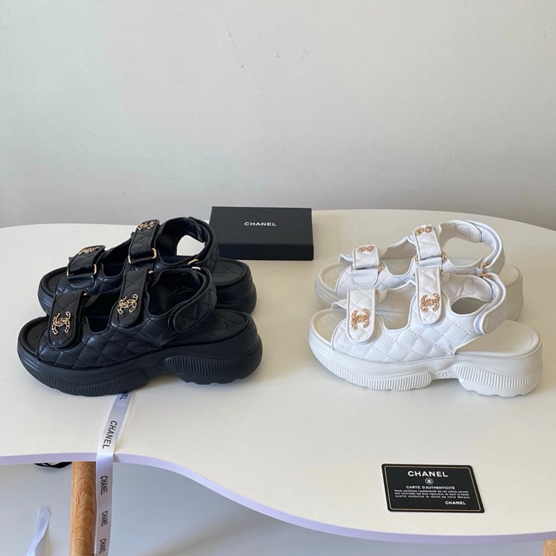 Chanel slides