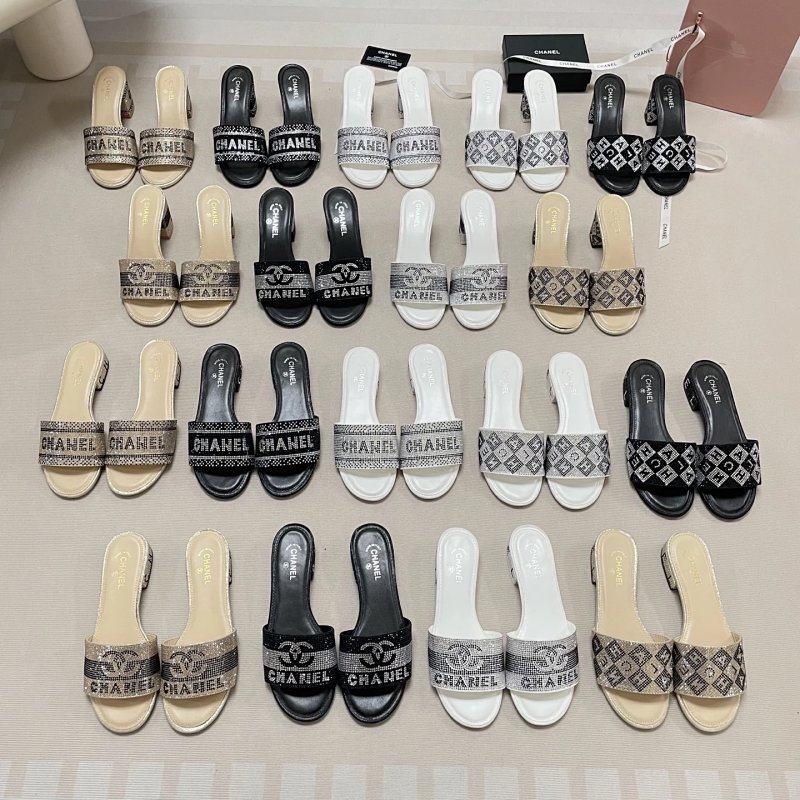 Chanel slides
