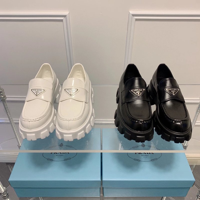 Prada P Monolith Thunder My Alita