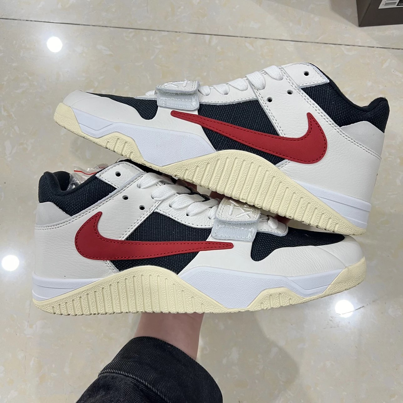 Top Jordan Jumpman Jack TR beige black red