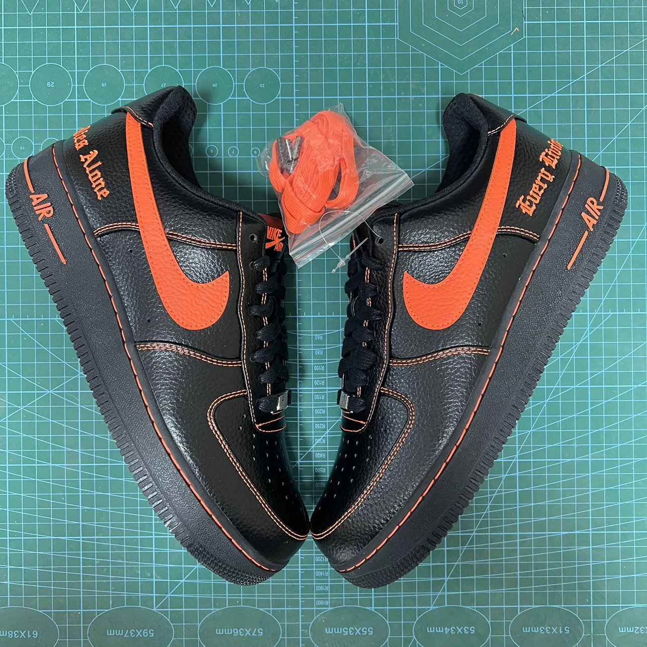 [G Version] VLONE
