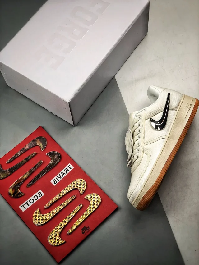 Nike Multiple sneaker models product detail image 21