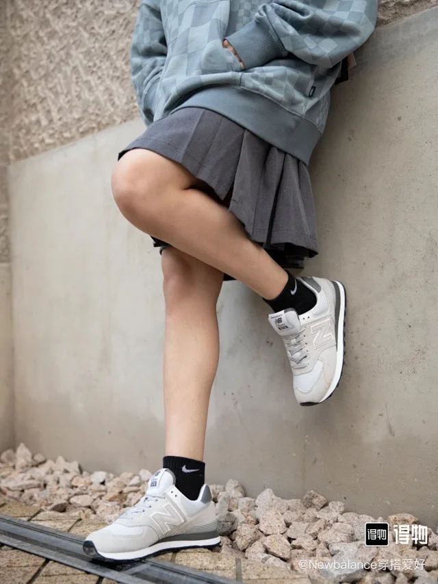 New Balance Sneakers 574 product detail image 36